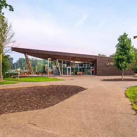 Luxurious Nature Escape بيت للعطل