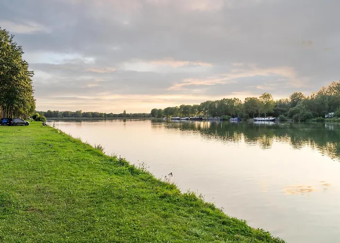 Luxurious Nature Escape *